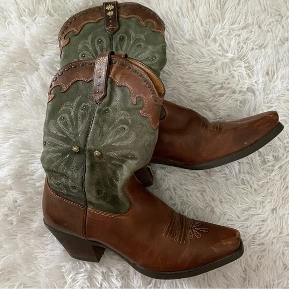 Ariat women’s leather & sage boots - Picture 8 of 9